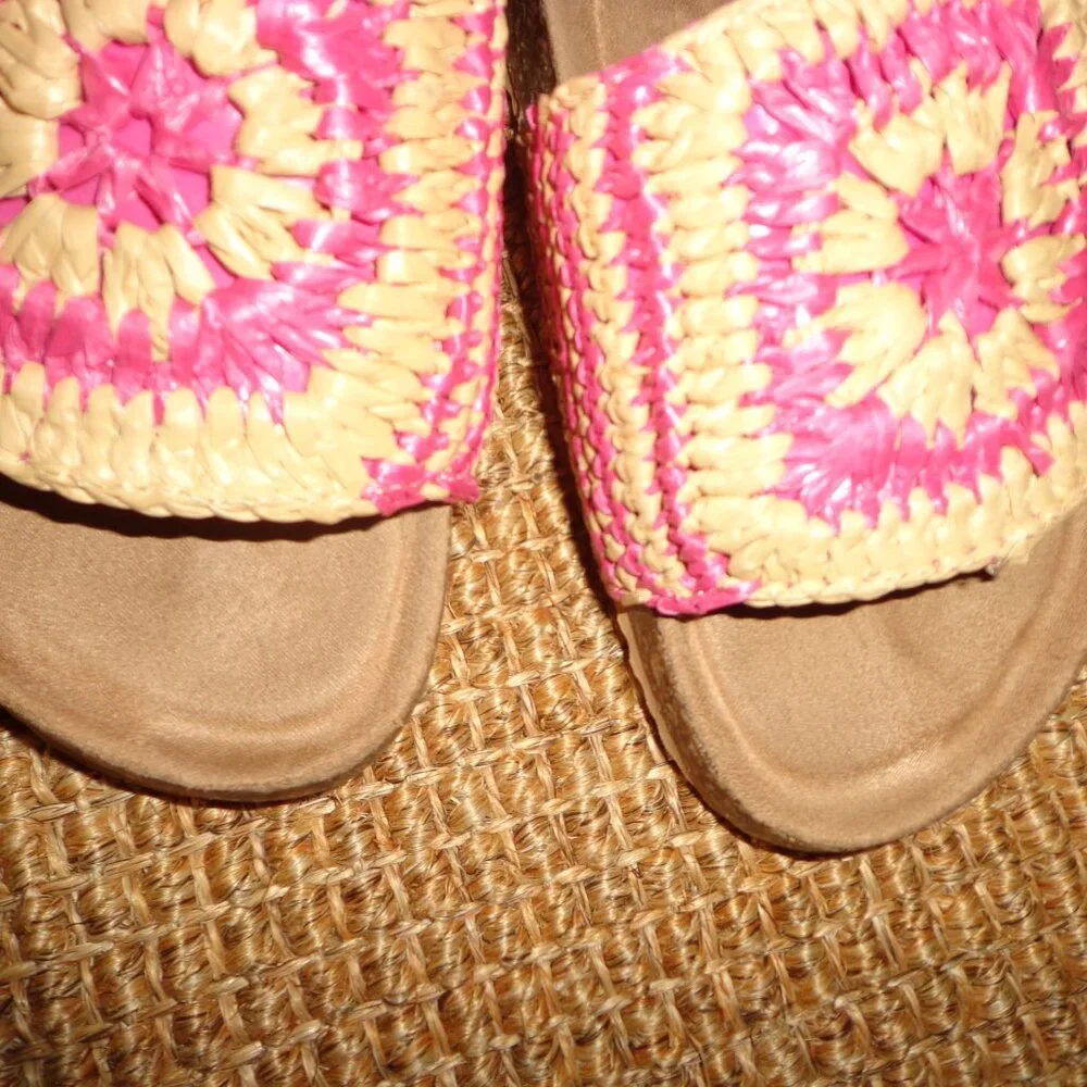 VINTAGE HAVANA Mimi Crochet Slide Sandals w/Original Box 6M Pink